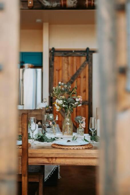 Waterfront Treehouse In A Magical Forest Waller 外观 照片